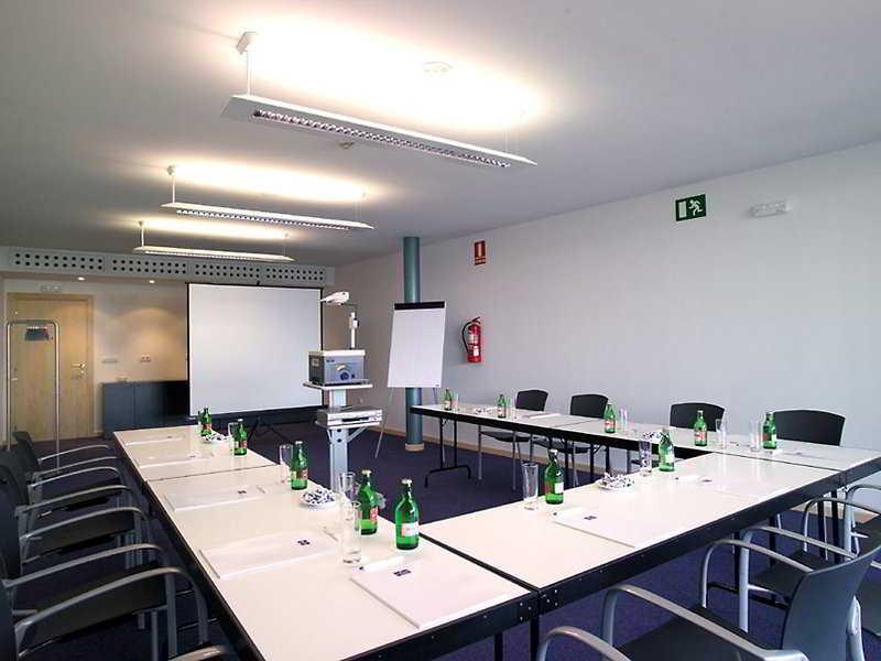 Hotel Yit Ciudad De Zaragoza Facilities photo